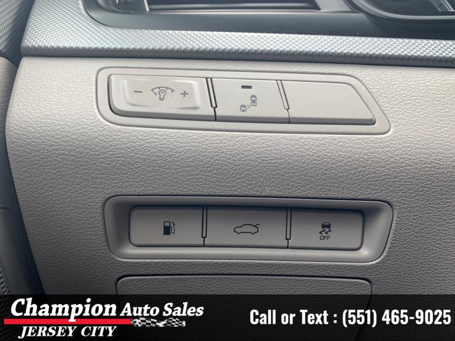 Used Hyundai Sonata SEL 2.4L SULEV *Ltd Avail* 2018 | Champion Auto Sales of JC. Jersey City, New Jersey Used Hyundai Sonata SEL 2.4L SULEV *Ltd Avail* 2018 | Champion Auto Sales of JC. Jersey City, New Jersey