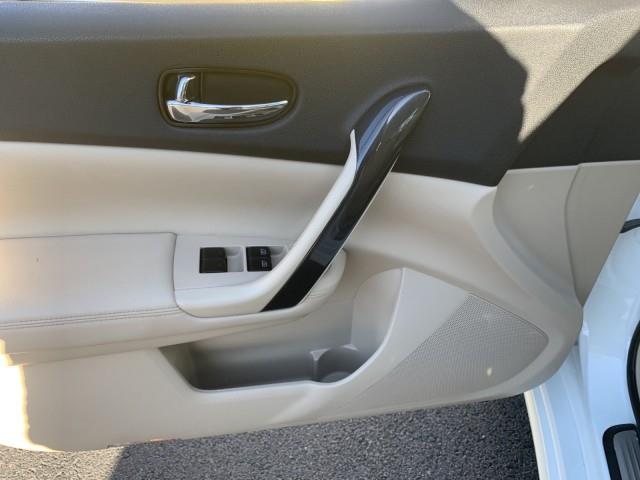 Used Nissan Maxima 3.5 SV 2014 | Valentine Motor Company. Forestville, Maryland Used Nissan Maxima 3.5 SV 2014 | Valentine Motor Company. Forestville, Maryland