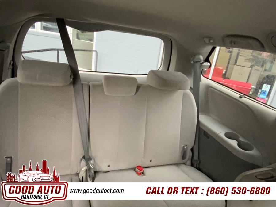 Used Toyota Sienna 5dr 7-Pass Van V6 LE FWD (Natl) 2013 | Good Auto LLC. Hartford, Connecticut Used Toyota Sienna 5dr 7-Pass Van V6 LE FWD (Natl) 2013 | Good Auto LLC. Hartford, Connecticut