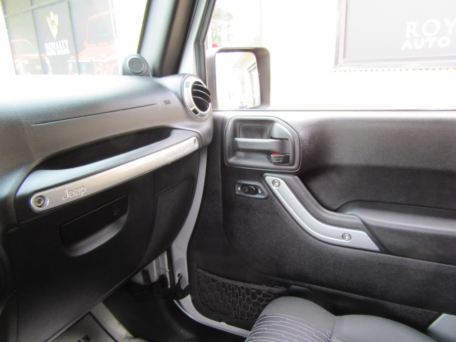 2012 Jeep Wrangler Unlimited 4WD 4dr Altitude, available for sale in Little Ferry, New Jersey | Royalty Auto Sales. Little Ferry, New Jersey 2012 Jeep Wrangler Unlimited 4WD 4dr Altitude, available for sale in Little Ferry, New Jersey | Royalty Auto Sales. Little Ferry, New Jersey
