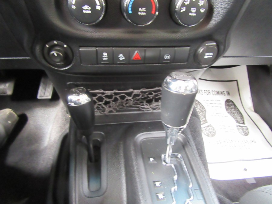 2012 Jeep Wrangler Unlimited 4WD 4dr Altitude, available for sale in Little Ferry, New Jersey | Royalty Auto Sales. Little Ferry, New Jersey 2012 Jeep Wrangler Unlimited 4WD 4dr Altitude, available for sale in Little Ferry, New Jersey | Royalty Auto Sales. Little Ferry, New Jersey