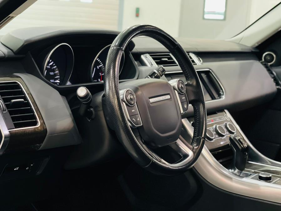 Used Land Rover Range Rover Sport 4WD 4dr HSE 2014 | Luxury Motor Club. Franklin Square, New York Used Land Rover Range Rover Sport 4WD 4dr HSE 2014 | Luxury Motor Club. Franklin Square, New York