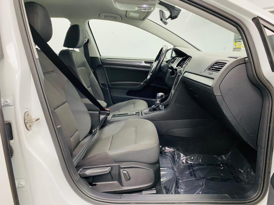 2018 Volkswagen e-Golf 4-Door SE, available for sale in Linden, New Jersey | East Coast Auto Group. Linden, New Jersey 2018 Volkswagen e-Golf 4-Door SE, available for sale in Linden, New Jersey | East Coast Auto Group. Linden, New Jersey