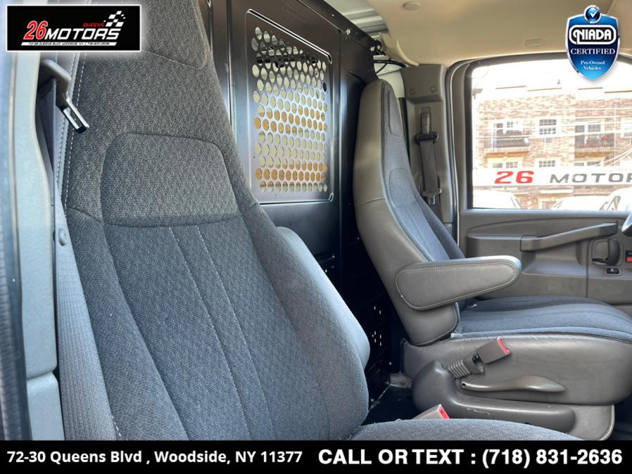 Used GMC Savana Cargo Van RWD 2500 135" 2019 | 26 Motors Queens. Woodside, New York Used GMC Savana Cargo Van RWD 2500 135" 2019 | 26 Motors Queens. Woodside, New York