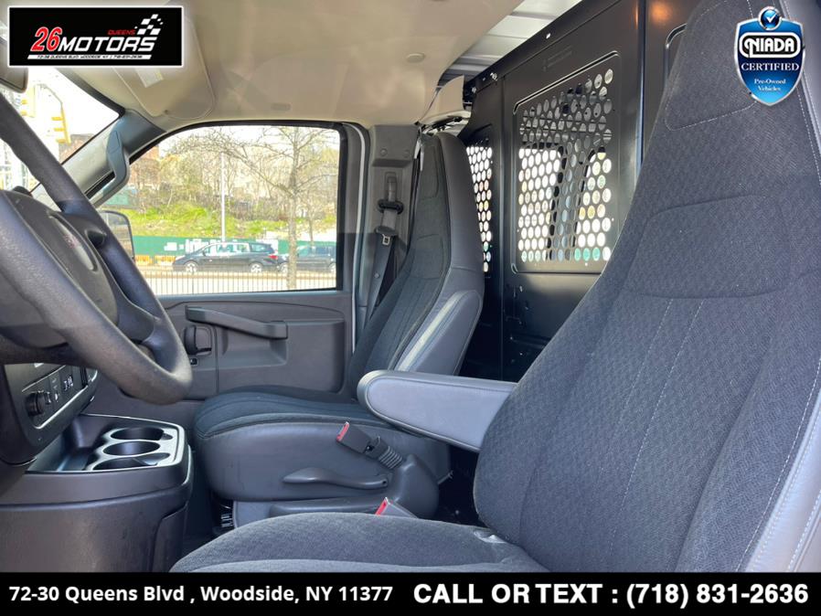 Used GMC Savana Cargo Van RWD 2500 135" 2019 | 26 Motors Queens. Woodside, New York Used GMC Savana Cargo Van RWD 2500 135" 2019 | 26 Motors Queens. Woodside, New York