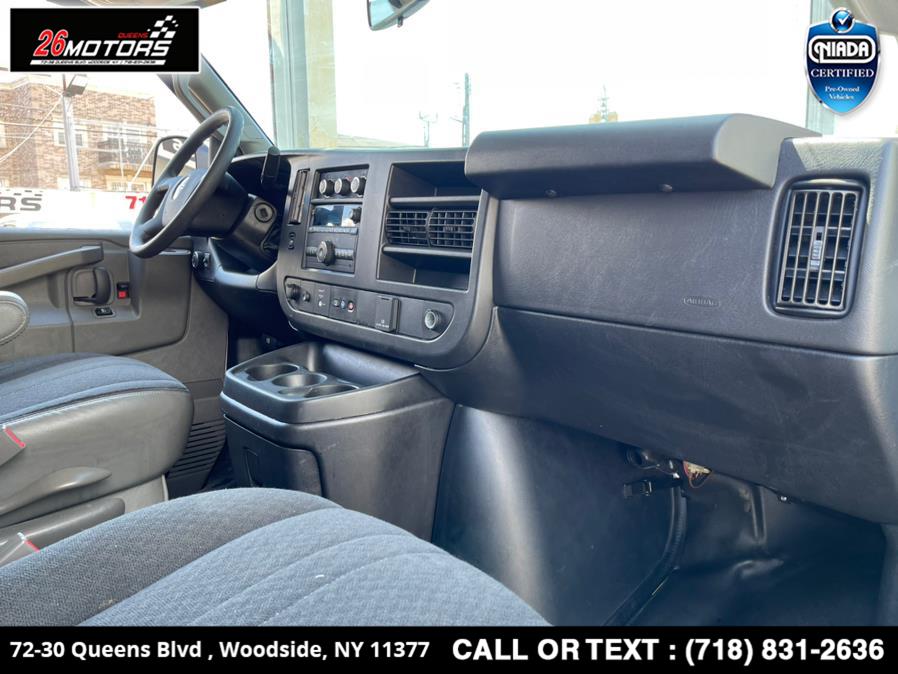 Used GMC Savana Cargo Van RWD 2500 135" 2019 | 26 Motors Queens. Woodside, New York Used GMC Savana Cargo Van RWD 2500 135" 2019 | 26 Motors Queens. Woodside, New York