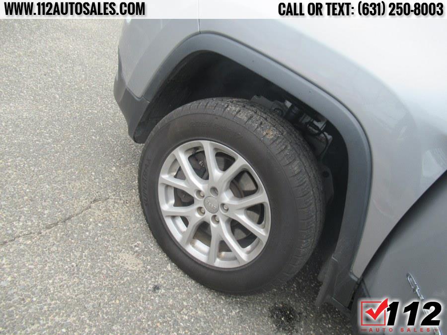 Used Jeep Cherokee 4WD 4dr Latitude 2014 | 112 Auto Sales. Patchogue, New York Used Jeep Cherokee 4WD 4dr Latitude 2014 | 112 Auto Sales. Patchogue, New York