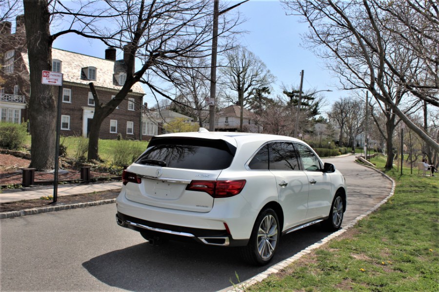 2017 Acura MDX SH-AWD w/Technology Pkg, available for sale in Great Neck, New York | Great Neck Car Buyers & Sellers. Great Neck, New York 2017 Acura MDX SH-AWD w/Technology Pkg, available for sale in Great Neck, New York | Great Neck Car Buyers & Sellers. Great Neck, New York