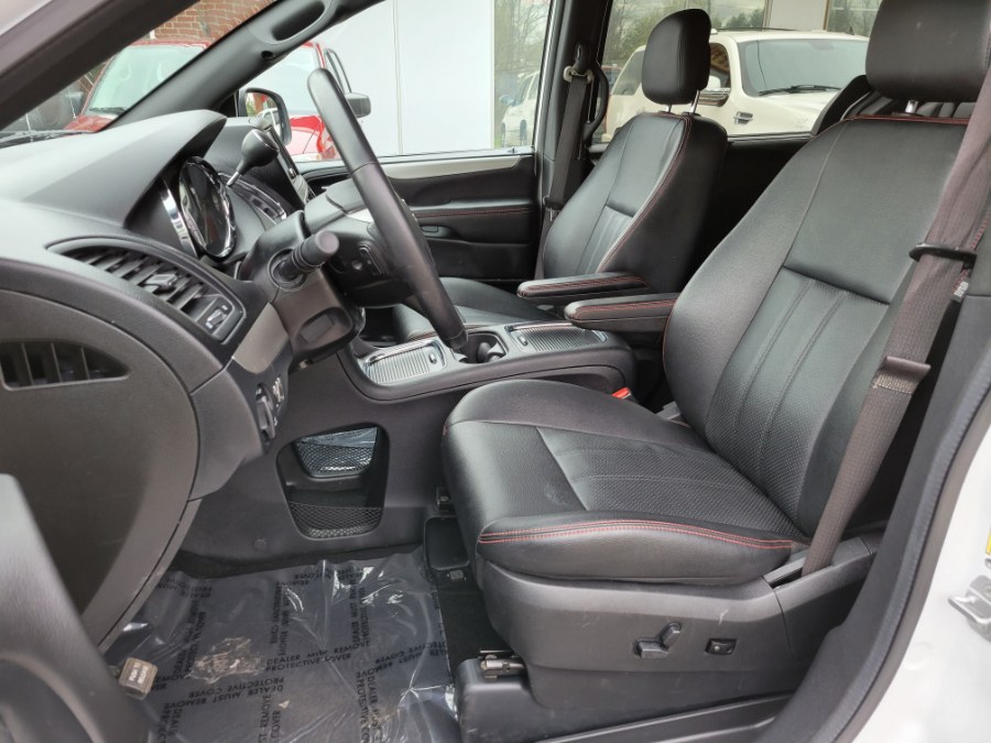 2019 Dodge Grand Caravan GT Wagon, available for sale in East Windsor, Connecticut | Toro Auto. East Windsor, Connecticut 2019 Dodge Grand Caravan GT Wagon, available for sale in East Windsor, Connecticut | Toro Auto. East Windsor, Connecticut