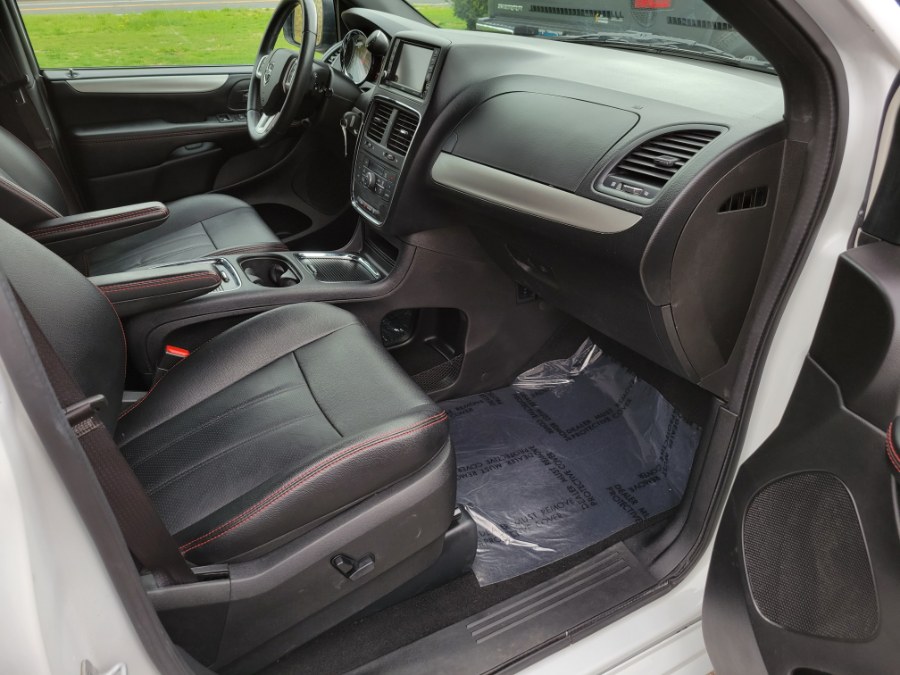 2019 Dodge Grand Caravan GT Wagon, available for sale in East Windsor, Connecticut | Toro Auto. East Windsor, Connecticut 2019 Dodge Grand Caravan GT Wagon, available for sale in East Windsor, Connecticut | Toro Auto. East Windsor, Connecticut