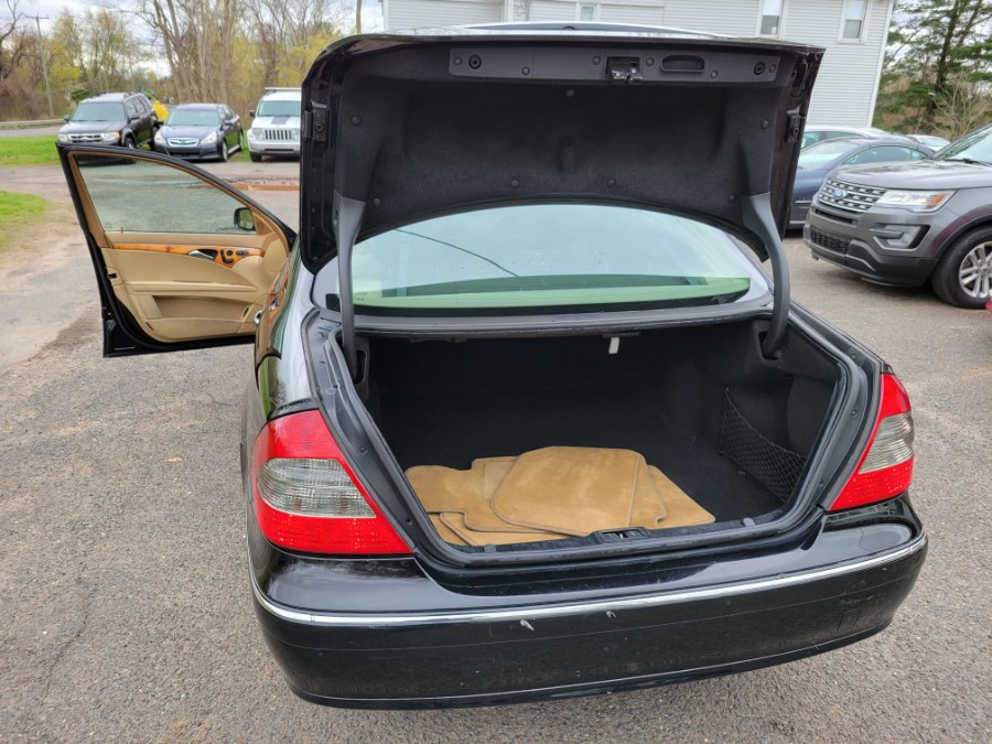 Used Mercedes-Benz E-Class 4dr Sdn Luxury 3.5L 4MATIC 2009 | Toro Auto. East Windsor, Connecticut Used Mercedes-Benz E-Class 4dr Sdn Luxury 3.5L 4MATIC 2009 | Toro Auto. East Windsor, Connecticut