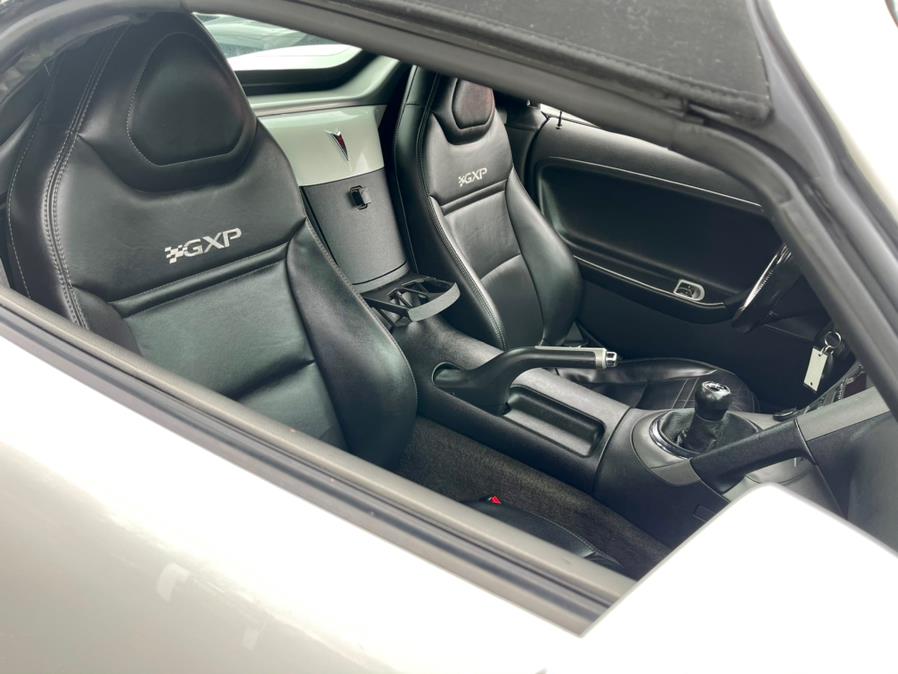 2007 Pontiac Solstice 2dr Convertible GXP, available for sale in South Windsor, Connecticut | Mike And Tony Auto Sales, Inc. South Windsor, Connecticut 2007 Pontiac Solstice 2dr Convertible GXP, available for sale in South Windsor, Connecticut | Mike And Tony Auto Sales, Inc. South Windsor, Connecticut