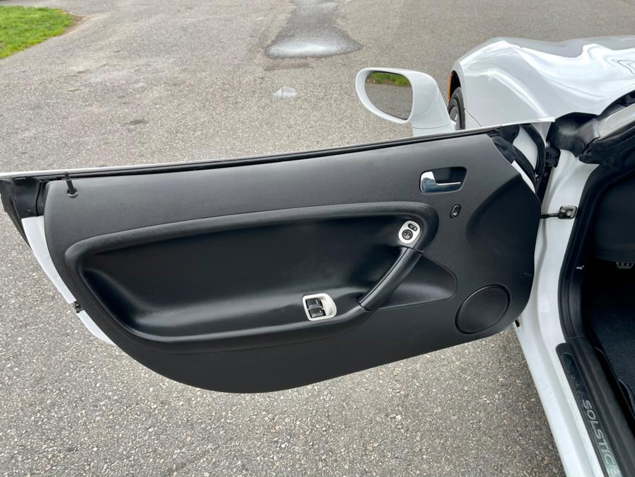 2007 Pontiac Solstice 2dr Convertible GXP, available for sale in South Windsor, Connecticut | Mike And Tony Auto Sales, Inc. South Windsor, Connecticut 2007 Pontiac Solstice 2dr Convertible GXP, available for sale in South Windsor, Connecticut | Mike And Tony Auto Sales, Inc. South Windsor, Connecticut