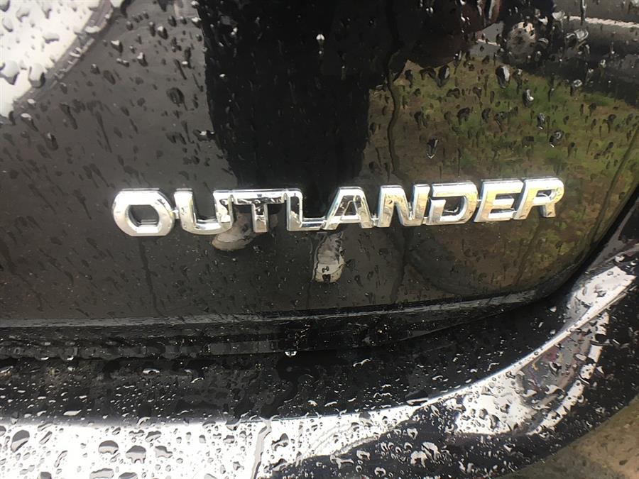Used Mitsubishi Outlander 4WD 4dr SE 2016 | Smart Buy Auto Sales, LLC. Wallingford, Connecticut Used Mitsubishi Outlander 4WD 4dr SE 2016 | Smart Buy Auto Sales, LLC. Wallingford, Connecticut