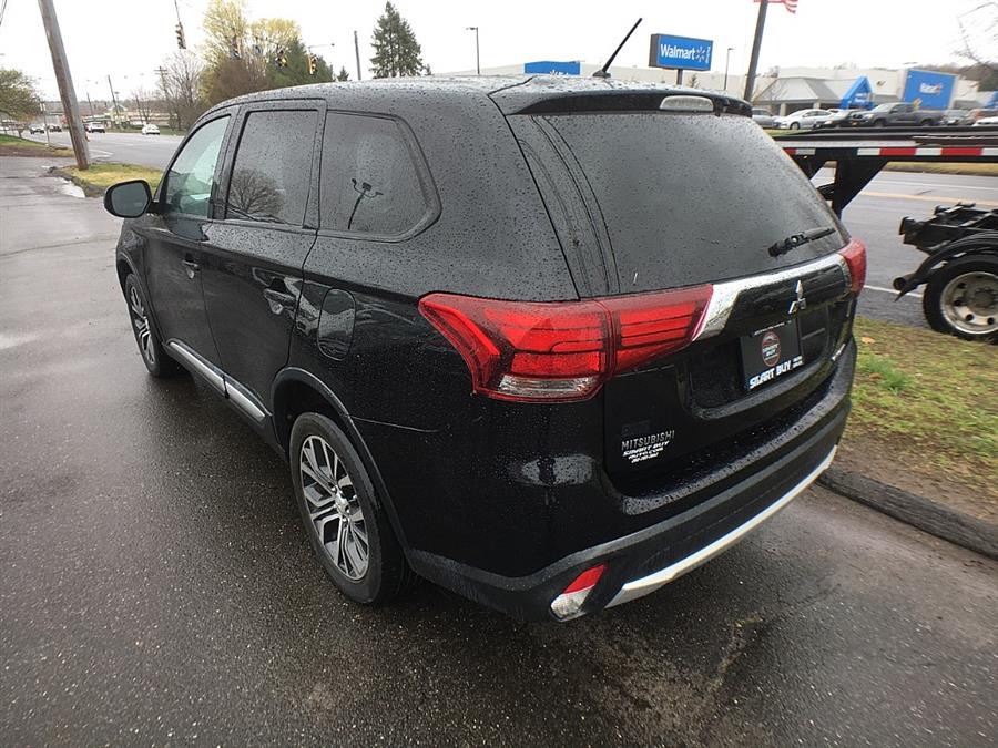 Used Mitsubishi Outlander 4WD 4dr SE 2016 | Smart Buy Auto Sales, LLC. Wallingford, Connecticut Used Mitsubishi Outlander 4WD 4dr SE 2016 | Smart Buy Auto Sales, LLC. Wallingford, Connecticut