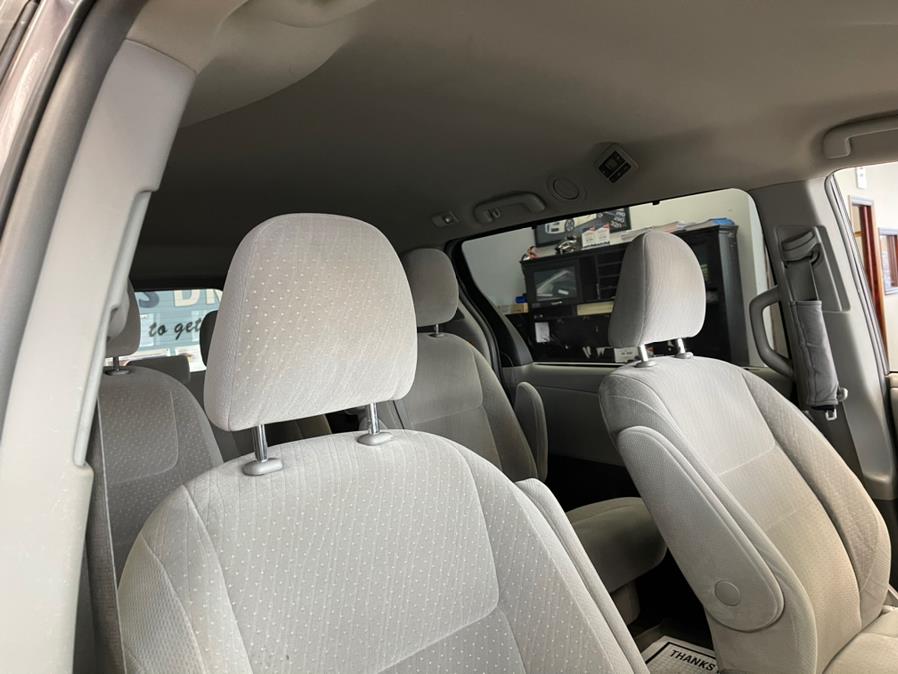 Used Toyota Sienna 5dr 7-Pass Van LE AAS FWD (Natl) 2015 | 5 Towns Drive. Inwood, New York Used Toyota Sienna 5dr 7-Pass Van LE AAS FWD (Natl) 2015 | 5 Towns Drive. Inwood, New York