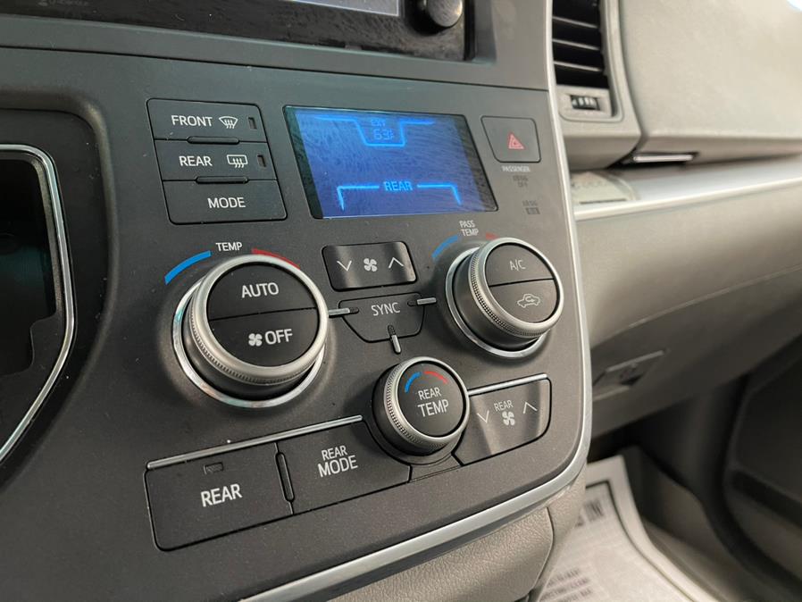 Used Toyota Sienna 5dr 7-Pass Van LE AAS FWD (Natl) 2015 | 5 Towns Drive. Inwood, New York Used Toyota Sienna 5dr 7-Pass Van LE AAS FWD (Natl) 2015 | 5 Towns Drive. Inwood, New York