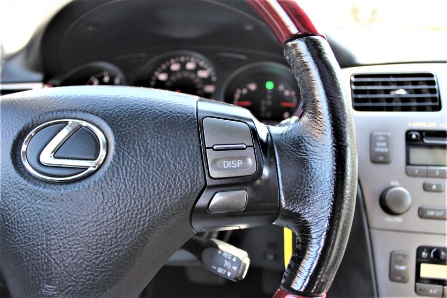 2005 Lexus ES 330 4dr Sdn, available for sale in Great Neck, New York | Great Neck Car Buyers & Sellers. Great Neck, New York 2005 Lexus ES 330 4dr Sdn, available for sale in Great Neck, New York | Great Neck Car Buyers & Sellers. Great Neck, New York