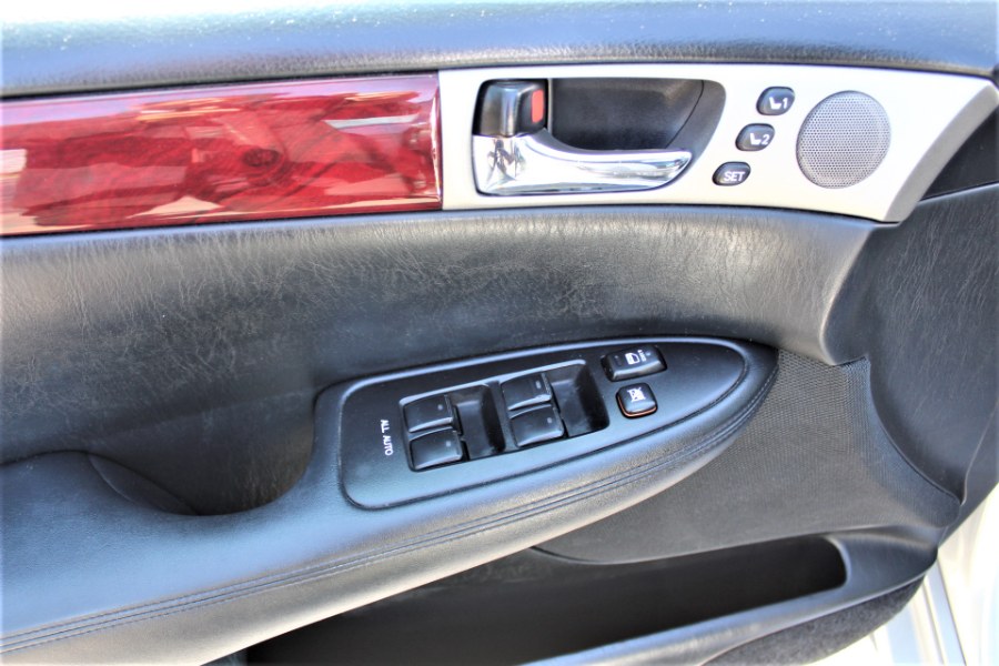 2005 Lexus ES 330 4dr Sdn, available for sale in Great Neck, New York | Great Neck Car Buyers & Sellers. Great Neck, New York 2005 Lexus ES 330 4dr Sdn, available for sale in Great Neck, New York | Great Neck Car Buyers & Sellers. Great Neck, New York