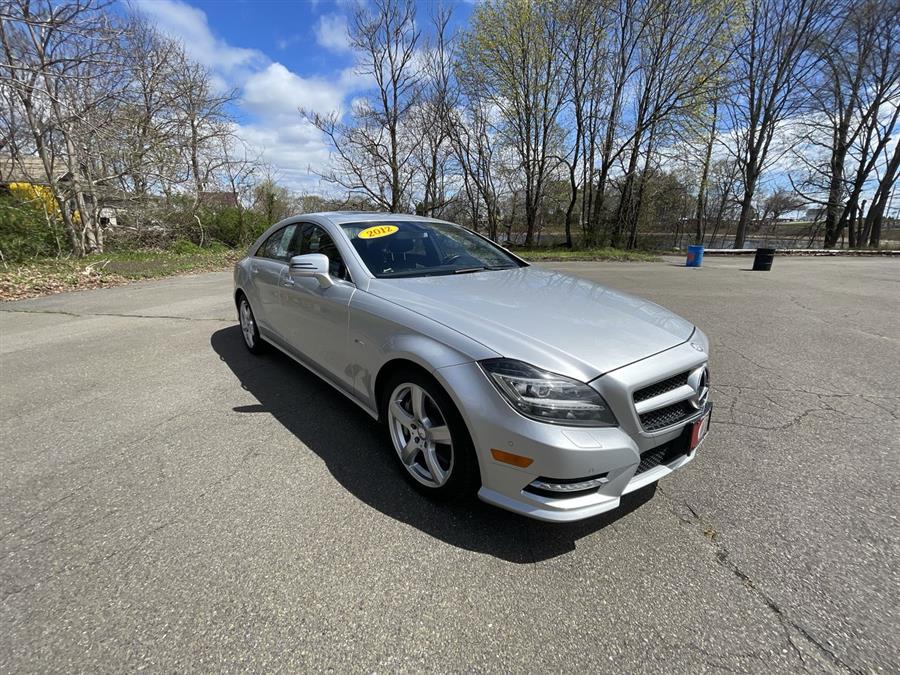 2012 Mercedes-Benz CLS-Class 4dr Sdn CLS550 RWD, available for sale in Stratford, Connecticut | Wiz Leasing Inc. Stratford, Connecticut