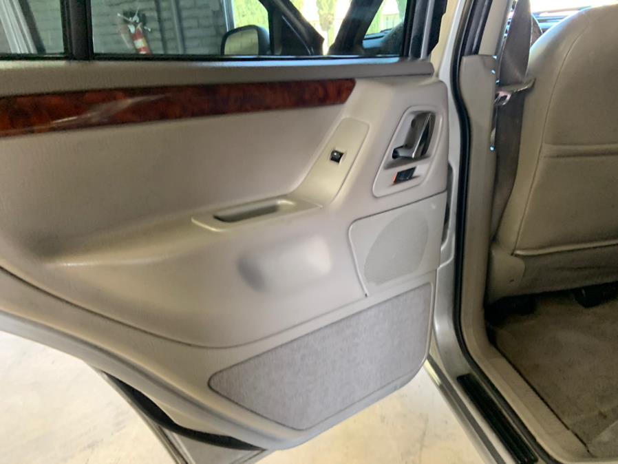 2002 Jeep Grand Cherokee 4dr Limited, available for sale in Garden Grove, California | U Save Auto Auction. Garden Grove, California 2002 Jeep Grand Cherokee 4dr Limited, available for sale in Garden Grove, California | U Save Auto Auction. Garden Grove, California