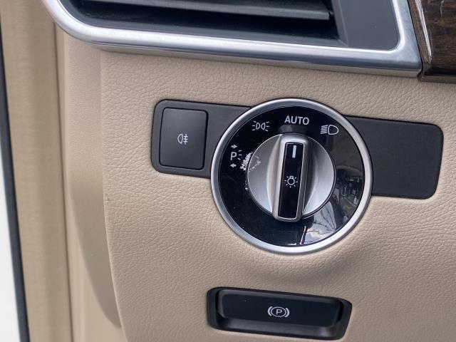 Used Mercedes-Benz M-Class 4MATIC 4dr ML 350 2013 | Northshore Motors. Syosset , New York Used Mercedes-Benz M-Class 4MATIC 4dr ML 350 2013 | Northshore Motors. Syosset , New York