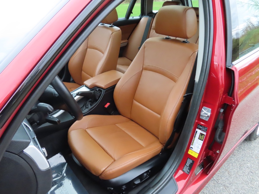 2011 BMW 3 Series 4dr Sports Wgn 328i xDrive AWD, available for sale in North Salem, New York | Meccanic Shop North Inc. North Salem, New York 2011 BMW 3 Series 4dr Sports Wgn 328i xDrive AWD, available for sale in North Salem, New York | Meccanic Shop North Inc. North Salem, New York