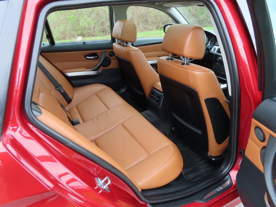 2011 BMW 3 Series 4dr Sports Wgn 328i xDrive AWD, available for sale in North Salem, New York | Meccanic Shop North Inc. North Salem, New York 2011 BMW 3 Series 4dr Sports Wgn 328i xDrive AWD, available for sale in North Salem, New York | Meccanic Shop North Inc. North Salem, New York