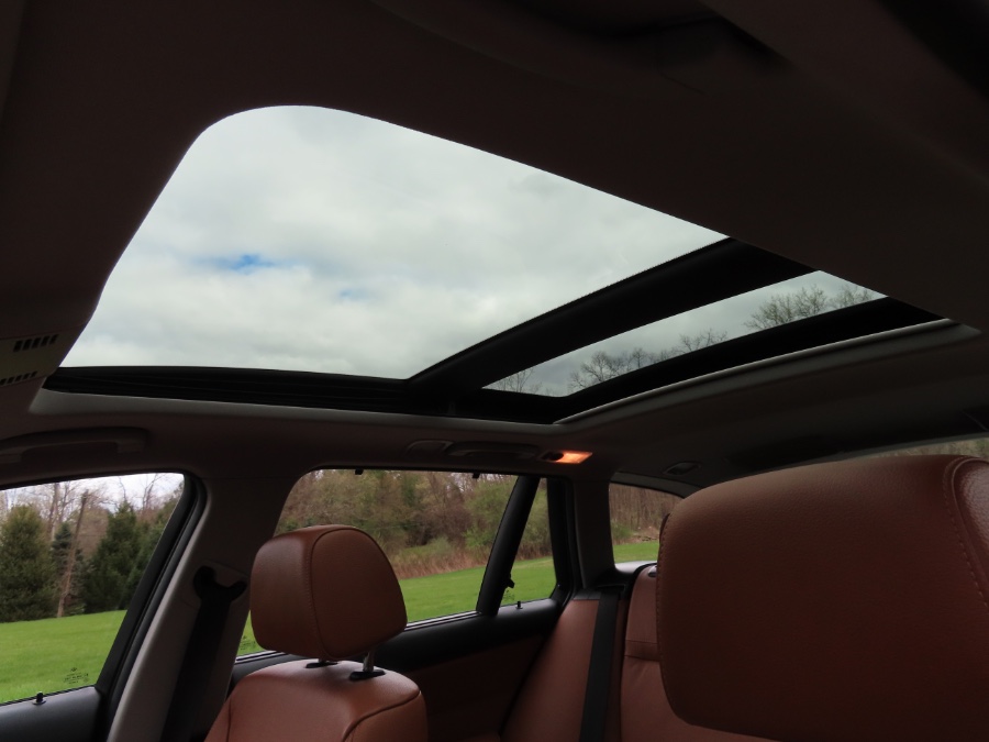 2011 BMW 3 Series 4dr Sports Wgn 328i xDrive AWD, available for sale in North Salem, New York | Meccanic Shop North Inc. North Salem, New York 2011 BMW 3 Series 4dr Sports Wgn 328i xDrive AWD, available for sale in North Salem, New York | Meccanic Shop North Inc. North Salem, New York