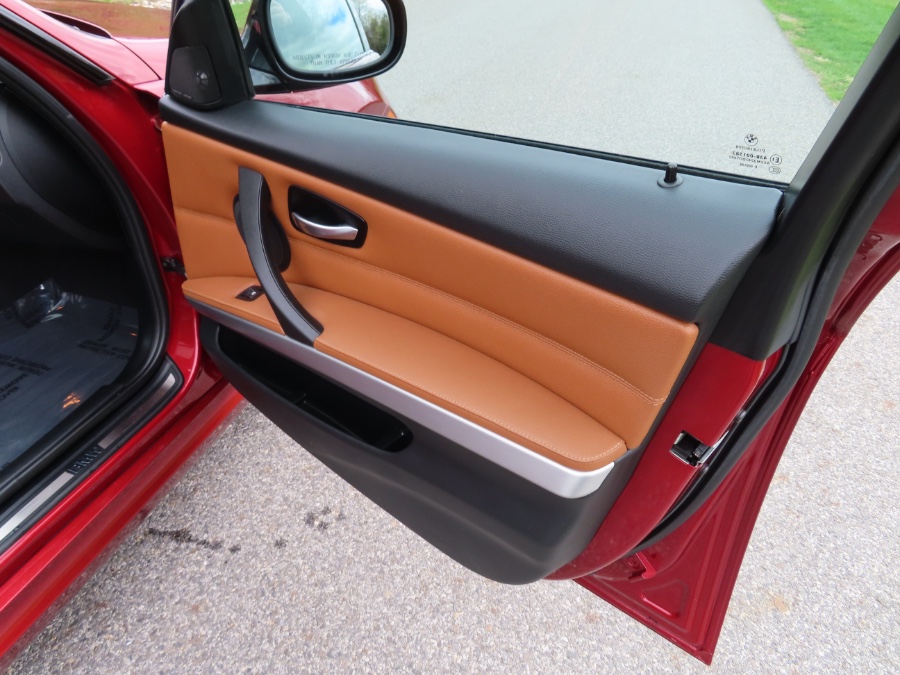 2011 BMW 3 Series 4dr Sports Wgn 328i xDrive AWD, available for sale in North Salem, New York | Meccanic Shop North Inc. North Salem, New York 2011 BMW 3 Series 4dr Sports Wgn 328i xDrive AWD, available for sale in North Salem, New York | Meccanic Shop North Inc. North Salem, New York