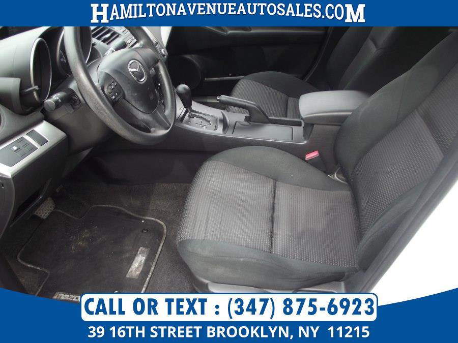 Used Mazda Mazda3 4dr Sdn Auto i SV 2013 | Hamilton Avenue Auto Sales DBA Nyautoauction.com. Brooklyn, New York Used Mazda Mazda3 4dr Sdn Auto i SV 2013 | Hamilton Avenue Auto Sales DBA Nyautoauction.com. Brooklyn, New York