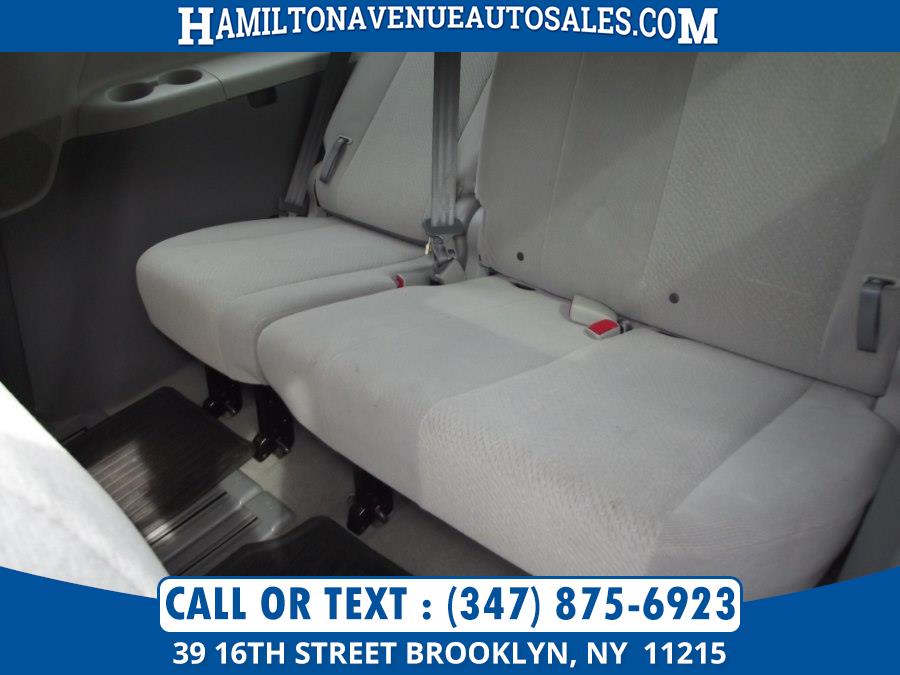 Used Toyota Sienna LE 2013 | Hamilton Avenue Auto Sales DBA Nyautoauction.com. Brooklyn, New York Used Toyota Sienna LE 2013 | Hamilton Avenue Auto Sales DBA Nyautoauction.com. Brooklyn, New York