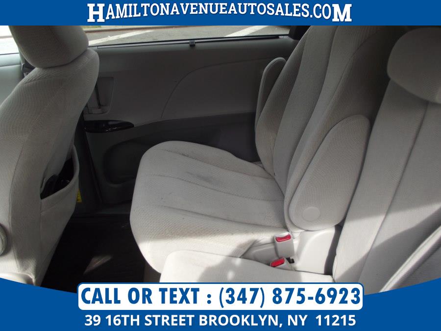 Used Toyota Sienna LE 2013 | Hamilton Avenue Auto Sales DBA Nyautoauction.com. Brooklyn, New York Used Toyota Sienna LE 2013 | Hamilton Avenue Auto Sales DBA Nyautoauction.com. Brooklyn, New York