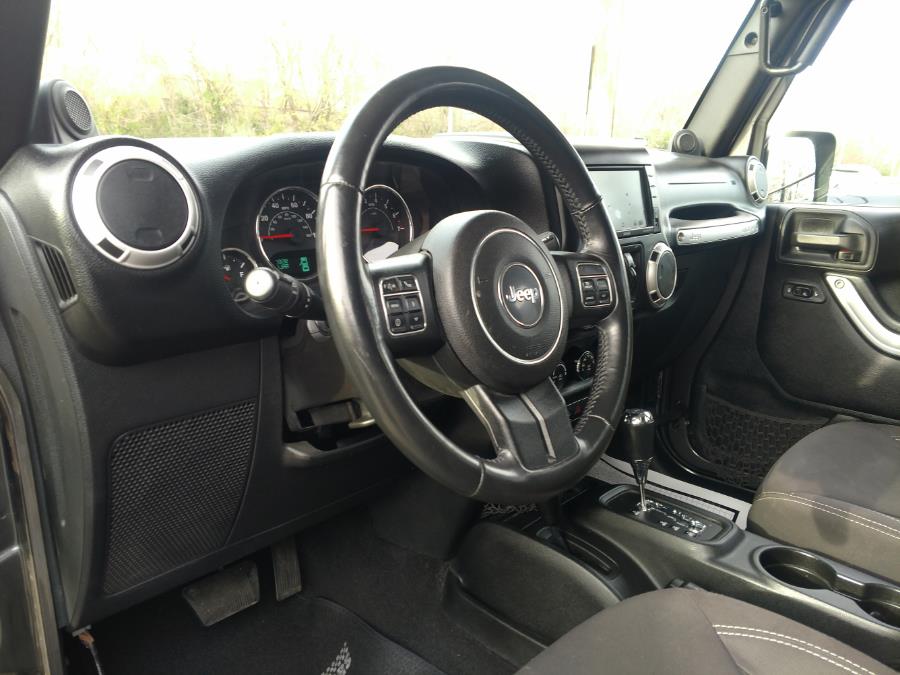 2014 Jeep Wrangler Unlimited 4WD 4dr Sahara, available for sale in Wantagh, New York | Alpine Motors Inc. Wantagh, New York 2014 Jeep Wrangler Unlimited 4WD 4dr Sahara, available for sale in Wantagh, New York | Alpine Motors Inc. Wantagh, New York
