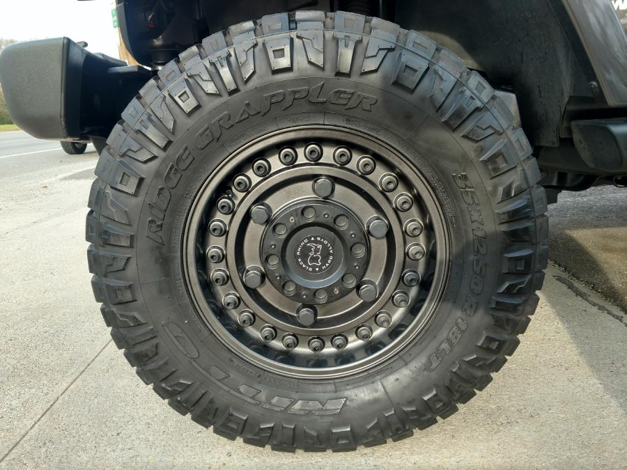 2014 Jeep Wrangler Unlimited 4WD 4dr Sahara, available for sale in Wantagh, New York | Alpine Motors Inc. Wantagh, New York 2014 Jeep Wrangler Unlimited 4WD 4dr Sahara, available for sale in Wantagh, New York | Alpine Motors Inc. Wantagh, New York