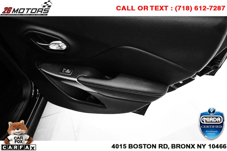 Used Jeep Cherokee Limited 4x4 2019 | 26 Motors Corp. Bronx, New York Used Jeep Cherokee Limited 4x4 2019 | 26 Motors Corp. Bronx, New York