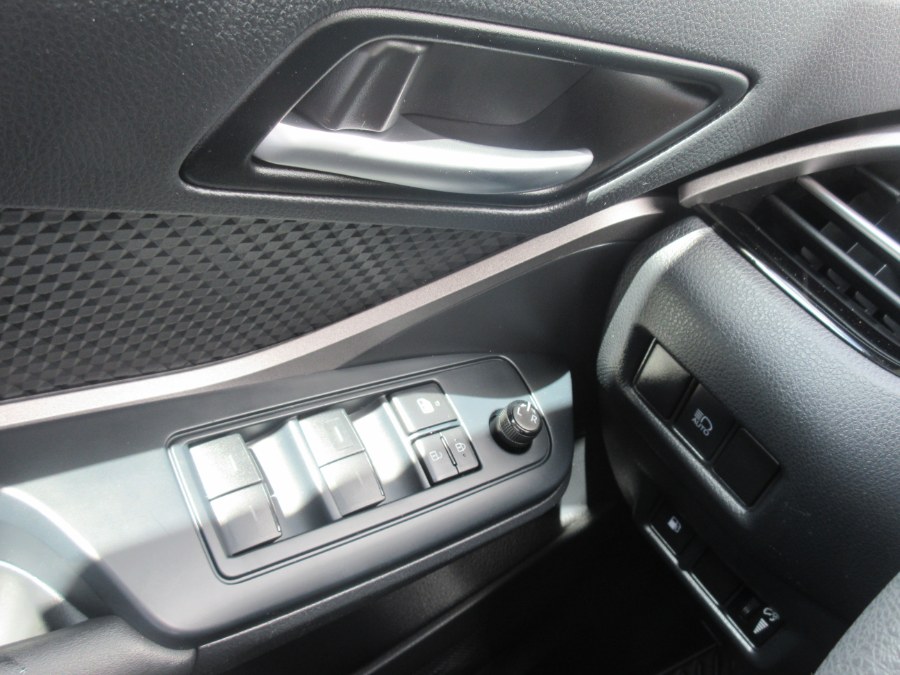 Used Toyota C-HR XLE FWD (Natl) 2020 | Route 27 Auto Mall. Linden, New Jersey Used Toyota C-HR XLE FWD (Natl) 2020 | Route 27 Auto Mall. Linden, New Jersey