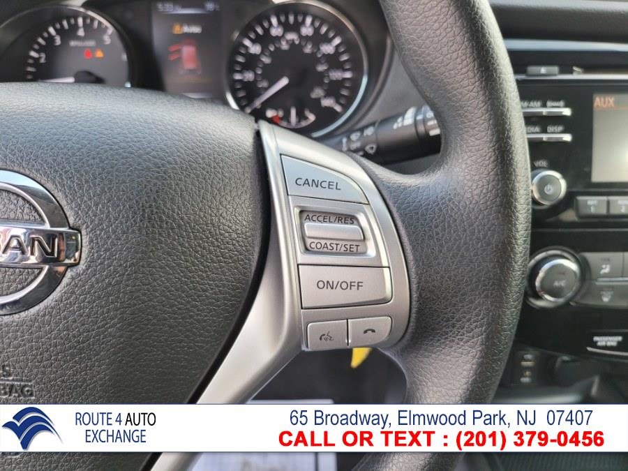 Used Nissan Rogue FWD 4dr SL 2016 | Route 4 Auto Exchange. Elmwood Park, New Jersey Used Nissan Rogue FWD 4dr SL 2016 | Route 4 Auto Exchange. Elmwood Park, New Jersey