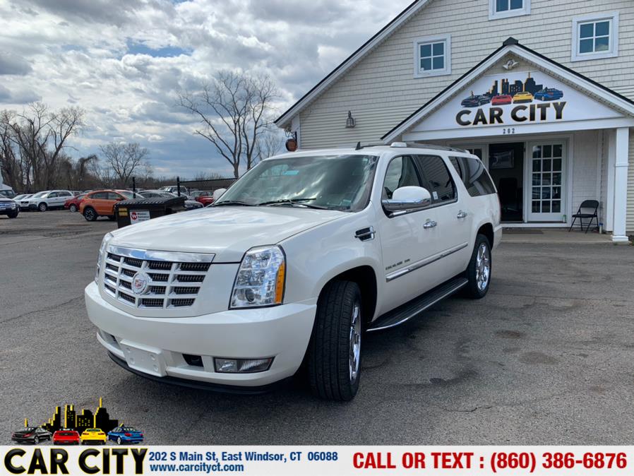 2010 Cadillac Escalade ESV AWD 4dr Luxury, available for sale in East Windsor, Connecticut | Car City LLC. East Windsor, Connecticut