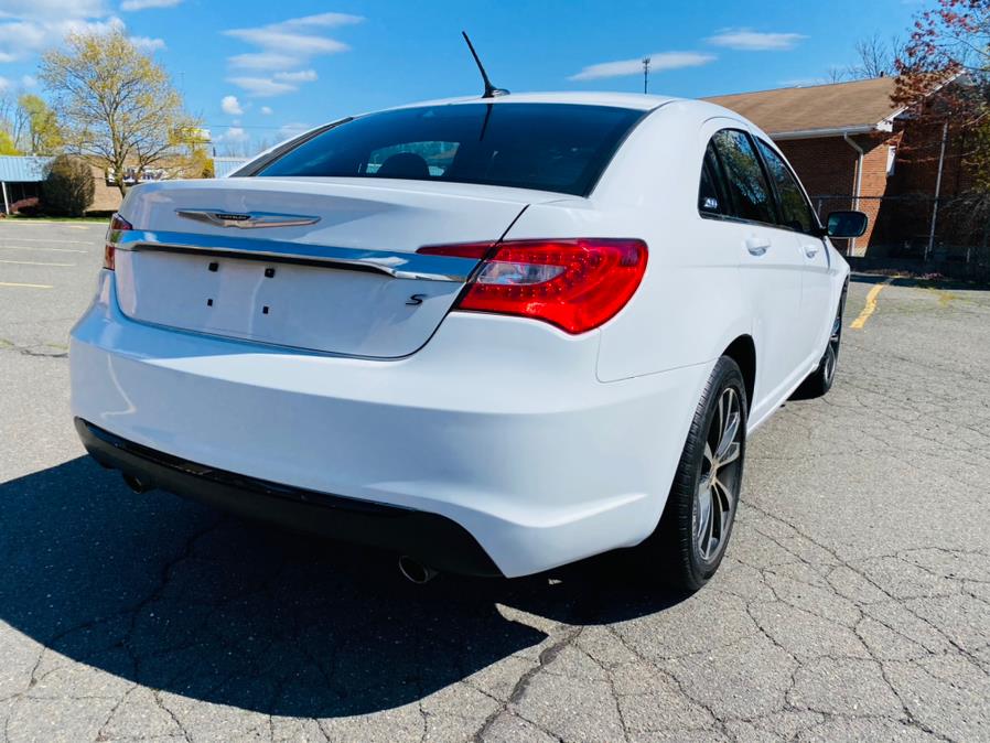 2013 Chrysler 200 4dr Sdn Limited, available for sale in New Britain, Connecticut | Supreme Automotive. New Britain, Connecticut 2013 Chrysler 200 4dr Sdn Limited, available for sale in New Britain, Connecticut | Supreme Automotive. New Britain, Connecticut