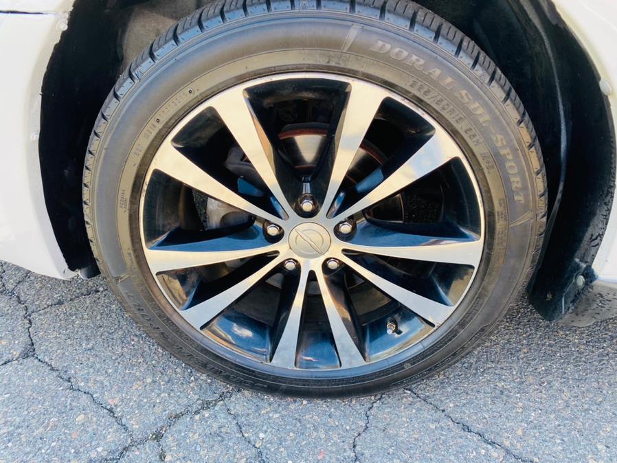 2013 Chrysler 200 4dr Sdn Limited, available for sale in New Britain, Connecticut | Supreme Automotive. New Britain, Connecticut 2013 Chrysler 200 4dr Sdn Limited, available for sale in New Britain, Connecticut | Supreme Automotive. New Britain, Connecticut