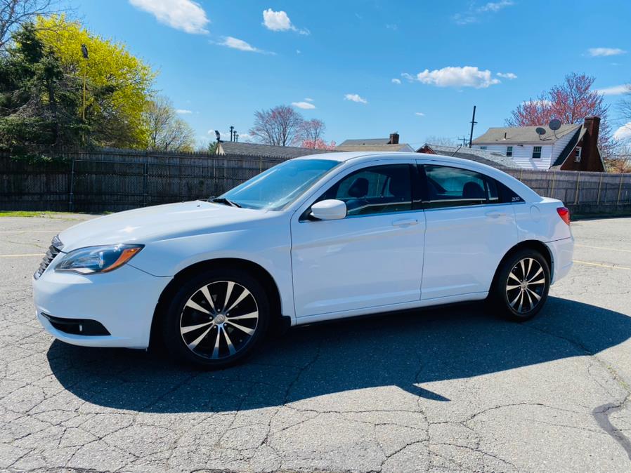 2013 Chrysler 200 4dr Sdn Limited, available for sale in New Britain, Connecticut | Supreme Automotive. New Britain, Connecticut 2013 Chrysler 200 4dr Sdn Limited, available for sale in New Britain, Connecticut | Supreme Automotive. New Britain, Connecticut