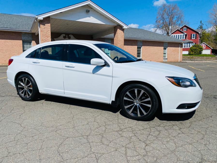 2013 Chrysler 200 4dr Sdn Limited, available for sale in New Britain, Connecticut | Supreme Automotive. New Britain, Connecticut 2013 Chrysler 200 4dr Sdn Limited, available for sale in New Britain, Connecticut | Supreme Automotive. New Britain, Connecticut