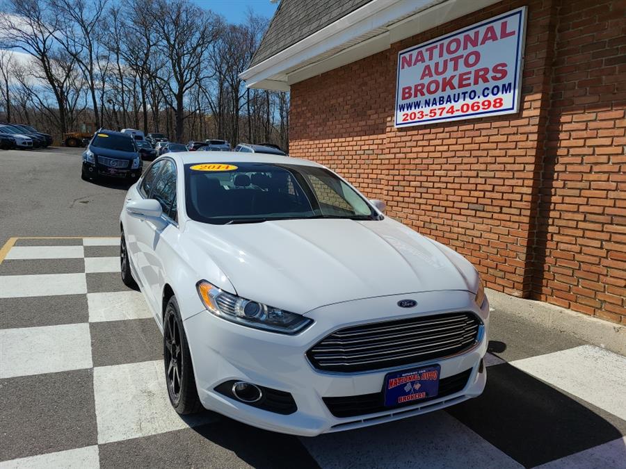 2014 Ford Fusion 4dr Sdn SE, available for sale in Waterbury, Connecticut | National Auto Brokers, Inc.. Waterbury, Connecticut