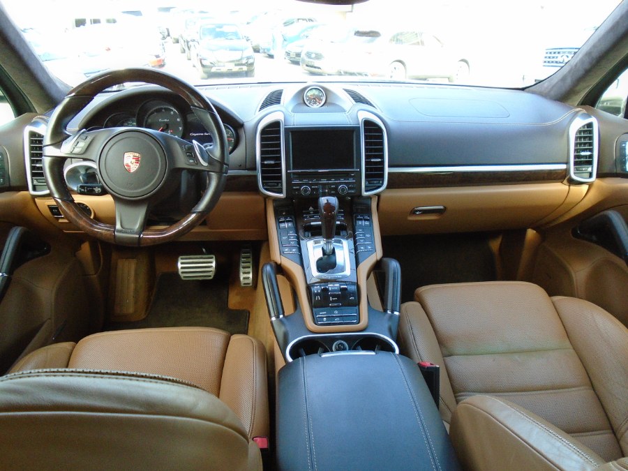 2013 Porsche Cayenne AWD 4dr Turbo, available for sale in Waterbury, Connecticut | Jim Juliani Motors. Waterbury, Connecticut 2013 Porsche Cayenne AWD 4dr Turbo, available for sale in Waterbury, Connecticut | Jim Juliani Motors. Waterbury, Connecticut