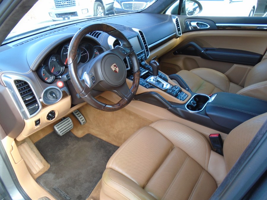 2013 Porsche Cayenne AWD 4dr Turbo, available for sale in Waterbury, Connecticut | Jim Juliani Motors. Waterbury, Connecticut 2013 Porsche Cayenne AWD 4dr Turbo, available for sale in Waterbury, Connecticut | Jim Juliani Motors. Waterbury, Connecticut
