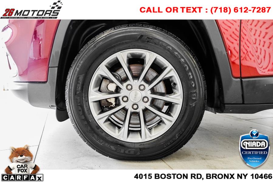 Used Jeep Cherokee Latitude Plus 4x4 2019 | 26 Motors Corp. Bronx, New York Used Jeep Cherokee Latitude Plus 4x4 2019 | 26 Motors Corp. Bronx, New York