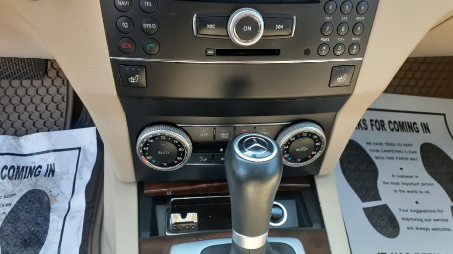 2010 Mercedes-Benz GLK-Class 4MATIC 4dr GLK350, available for sale in Revere, Massachusetts | Wonderland Auto. Revere, Massachusetts 2010 Mercedes-Benz GLK-Class 4MATIC 4dr GLK350, available for sale in Revere, Massachusetts | Wonderland Auto. Revere, Massachusetts
