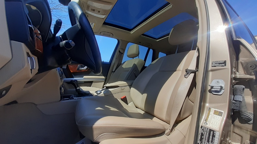 2010 Mercedes-Benz GLK-Class 4MATIC 4dr GLK350, available for sale in Revere, Massachusetts | Wonderland Auto. Revere, Massachusetts 2010 Mercedes-Benz GLK-Class 4MATIC 4dr GLK350, available for sale in Revere, Massachusetts | Wonderland Auto. Revere, Massachusetts