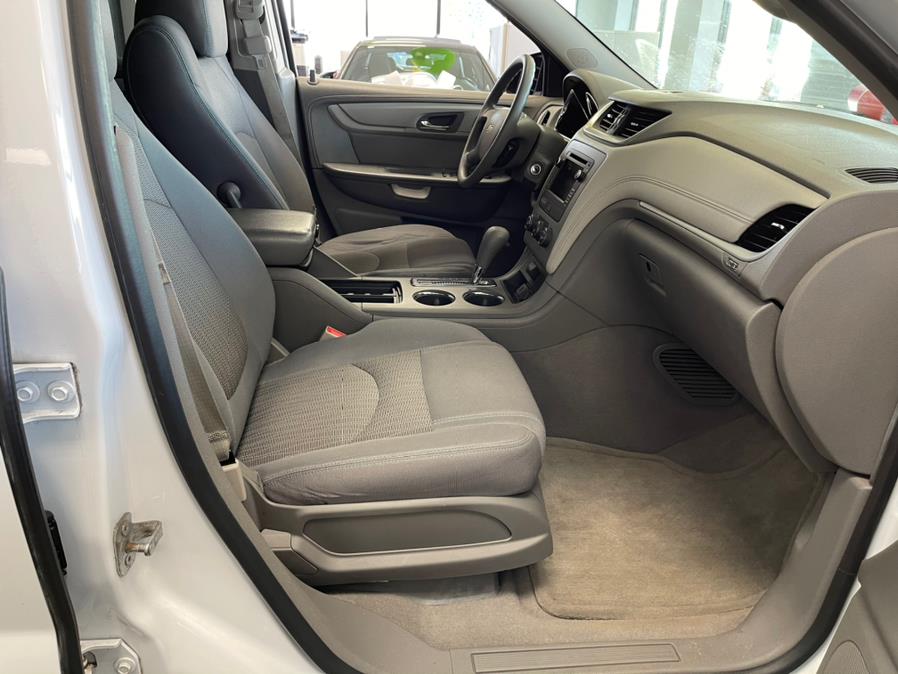 Used Chevrolet Traverse AWD 4dr LS 2016 | 5 Towns Drive. Inwood, New York Used Chevrolet Traverse AWD 4dr LS 2016 | 5 Towns Drive. Inwood, New York
